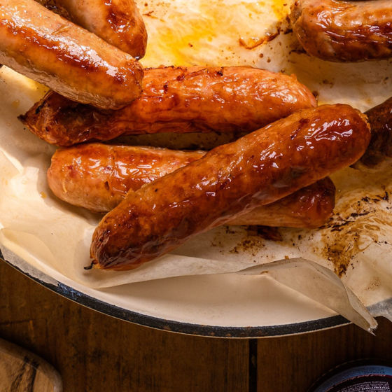 Pork Sausages with Caramelised Red Onions (390g)
