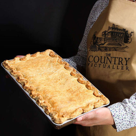 Family Sized Pies (Frozen) Steak and Ale (1.2kg)