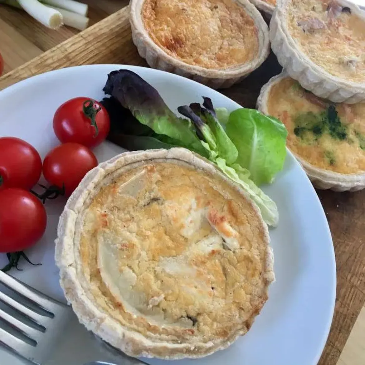 Caramelised Onion & Goats Cheese Quiche (Individual)
