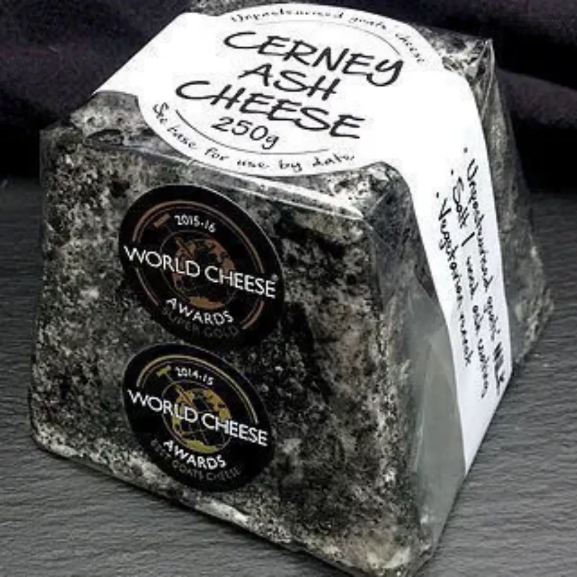 Cerney Ash Goats Cheese  (200g)