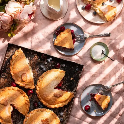 The Country Victualler Sweet Fruit Pie Collection
