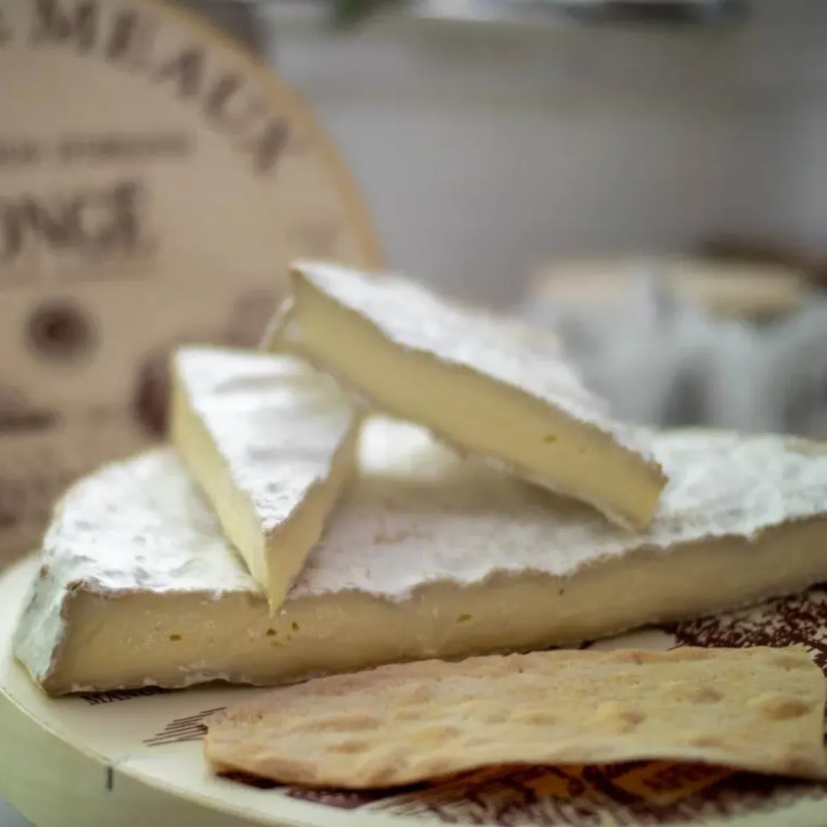 Brie De Meaux Donge